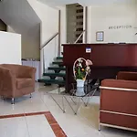 M Hotel