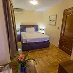 Hotel M 3*