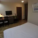 M 3* Podgorica