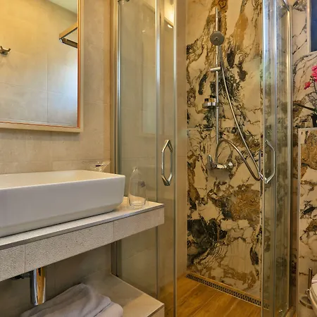 Hotel M 3*