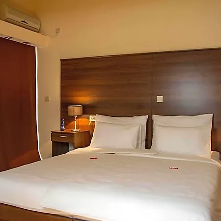 Hotel M