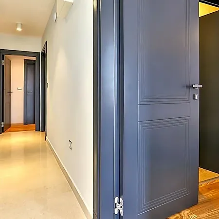 M Hotel
