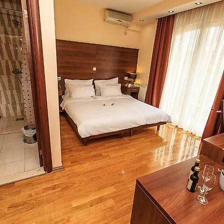 Готель M Подгориця