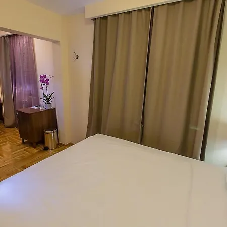 M Ξενοδοχείο